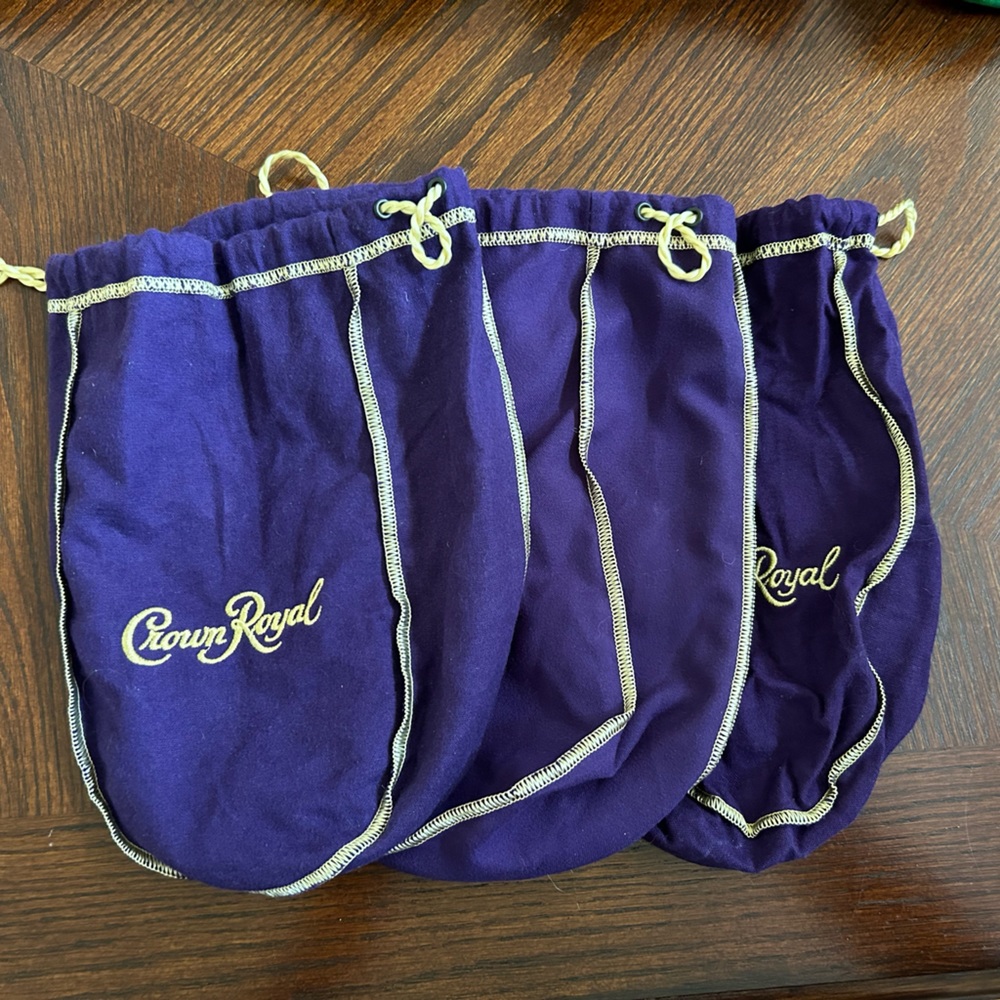Lot of Crown Royal bags - Picture 5 of 5